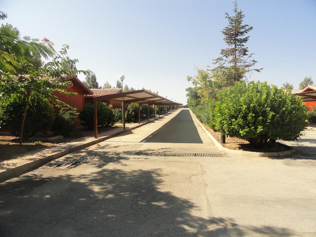 Motel San Isidro Villarrubio Zewnętrze zdjęcie