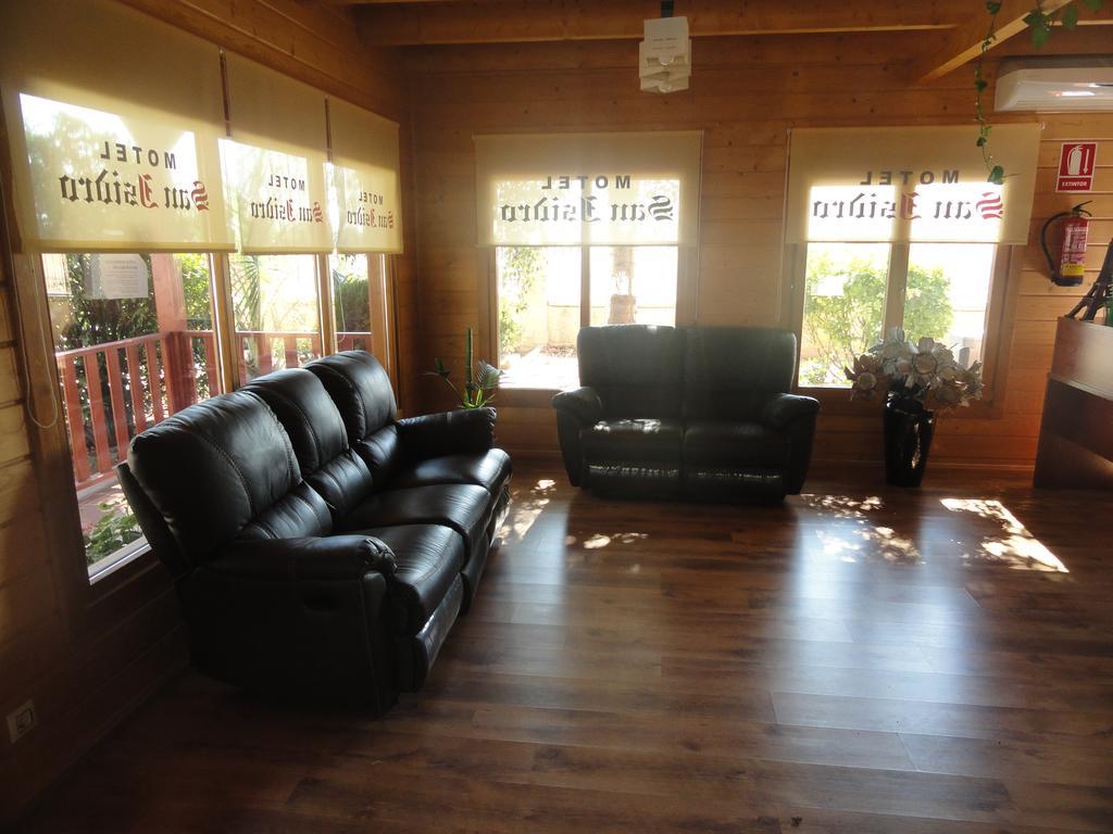 Motel San Isidro Villarrubio Zewnętrze zdjęcie